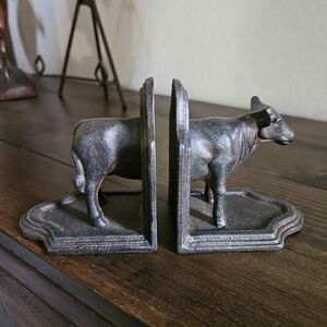Vintage Heavy! Cast Iron Cow Bookends